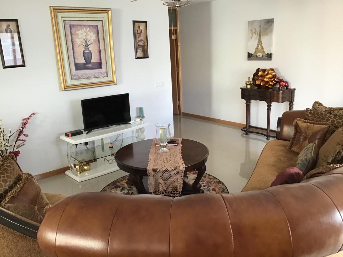 Your Home Away From Home Praia Bagian luar foto