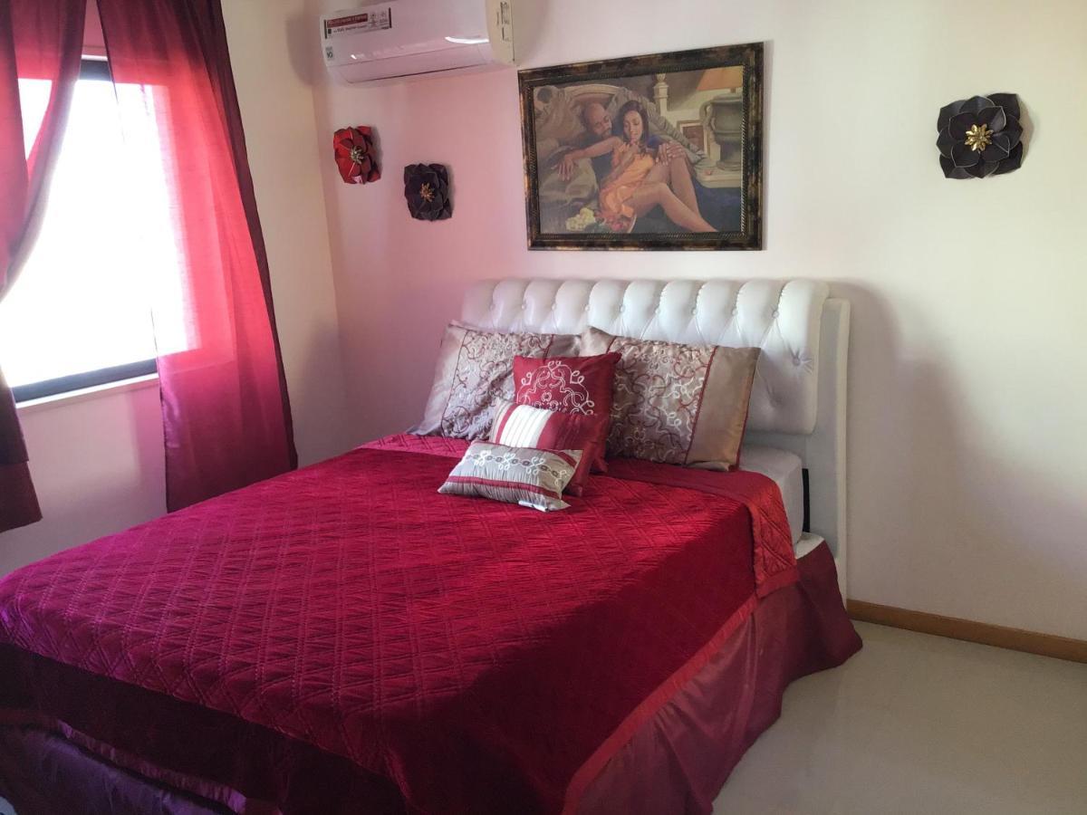 Your Home Away From Home Praia Bagian luar foto