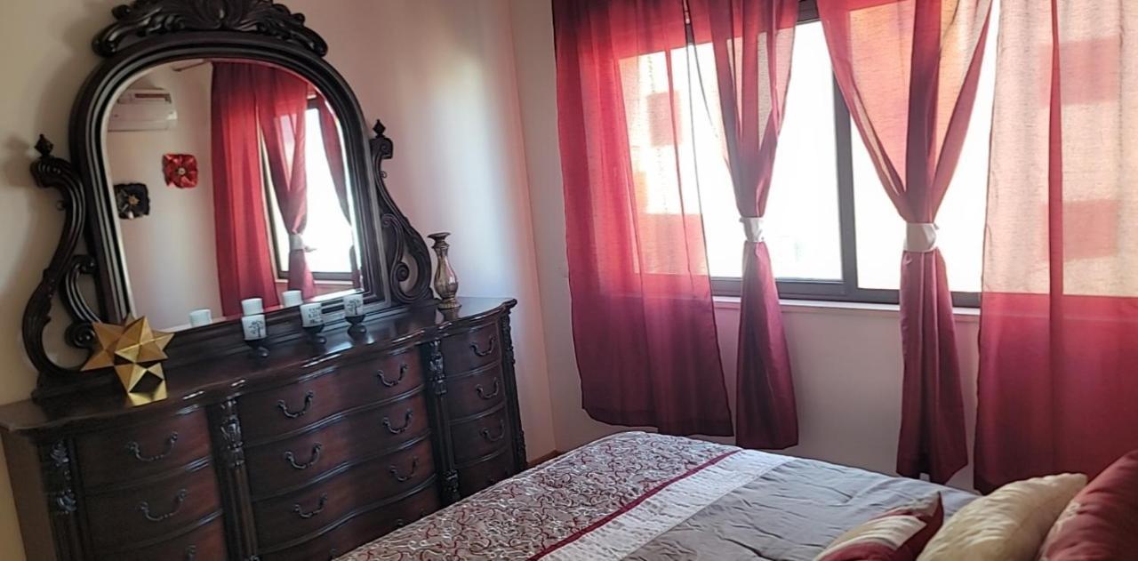 Your Home Away From Home Praia Bagian luar foto