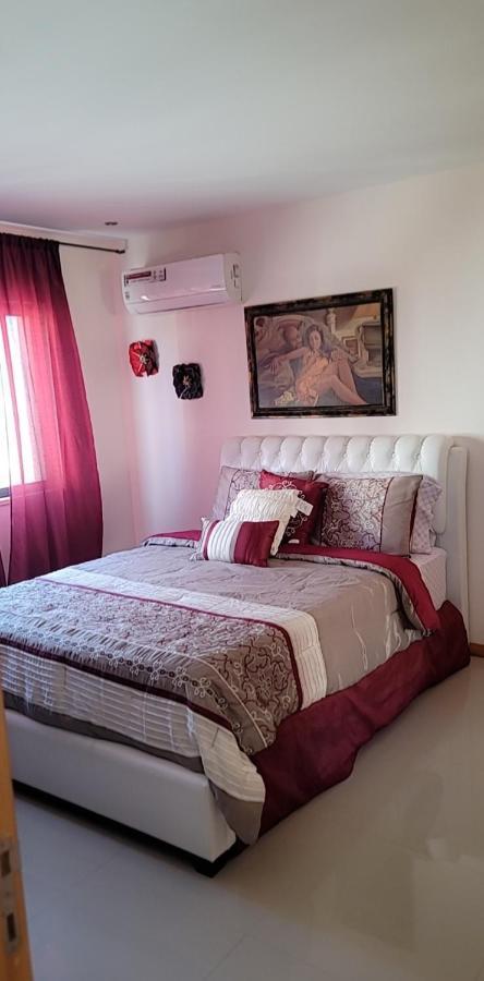 Your Home Away From Home Praia Bagian luar foto