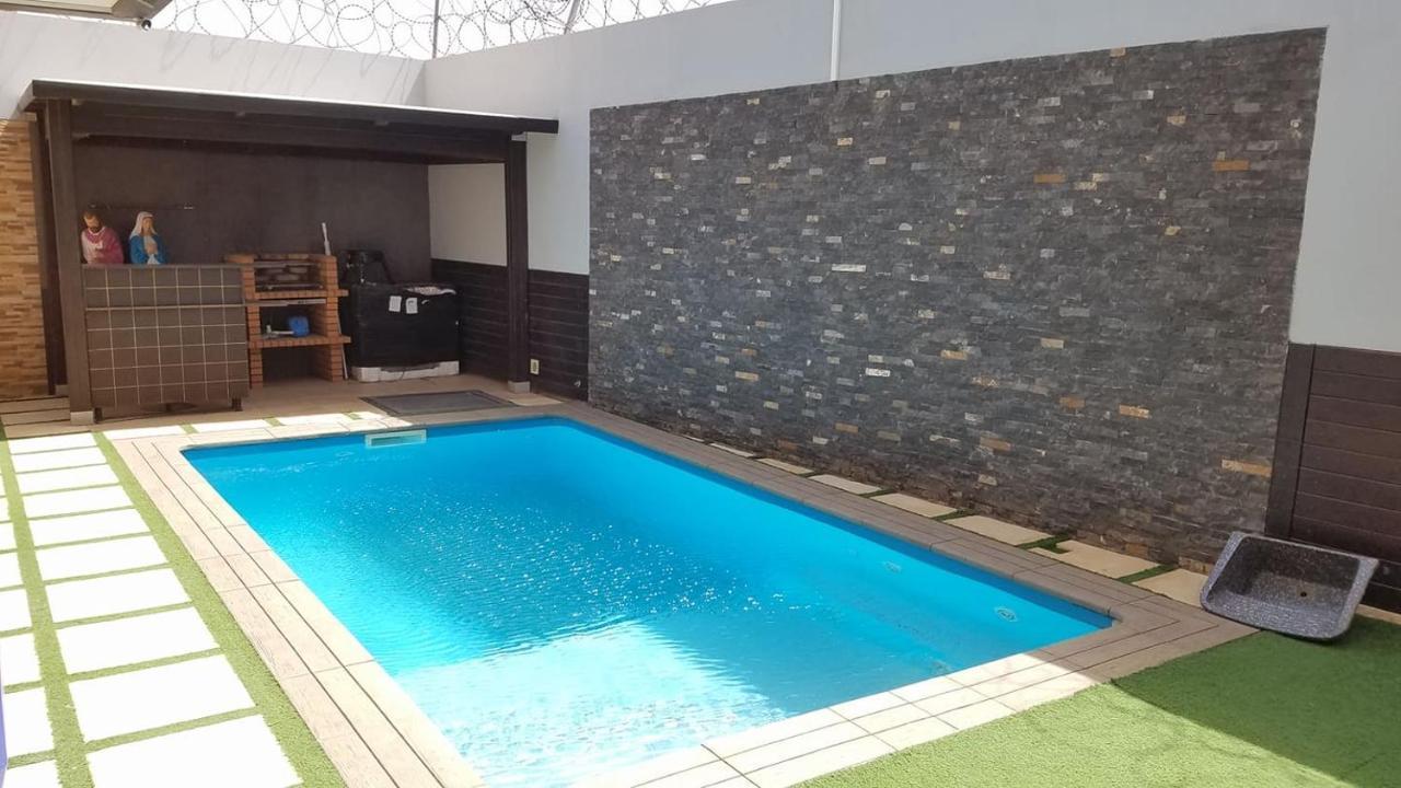 Your Home Away From Home Praia Bagian luar foto